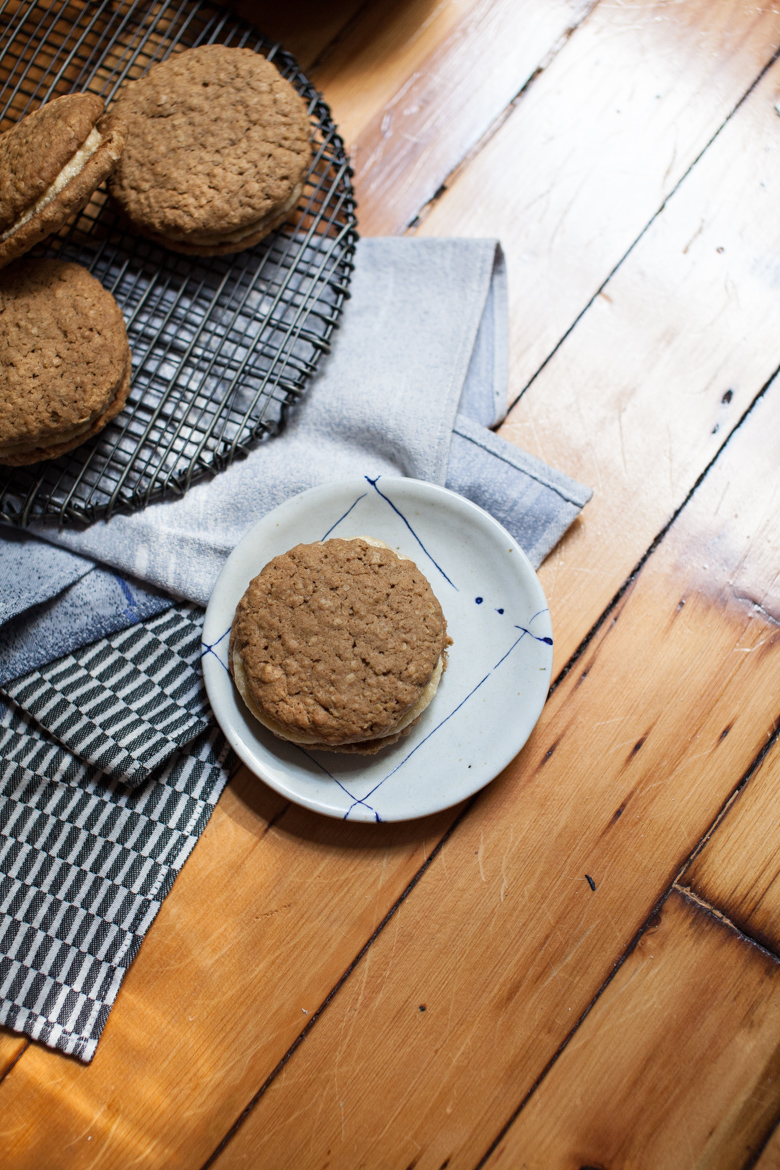 miso-oatmeal-creme-cookies-1-4