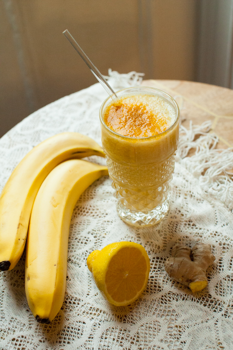 ginger turmeric banana healthy smoothie recipe
