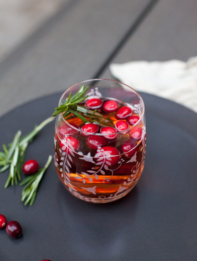 Cranberry sparkling lemonade cocktail recipe-1